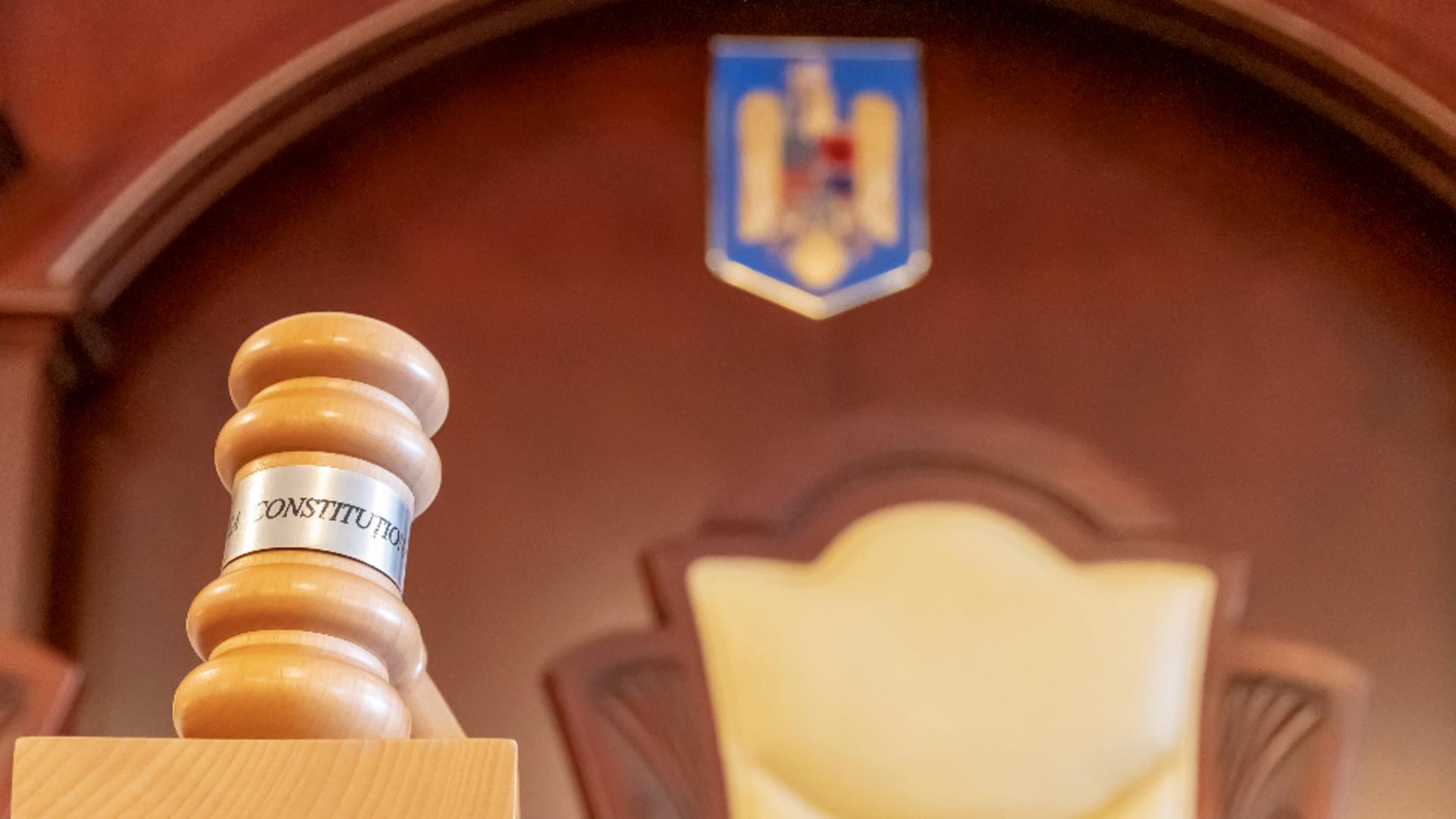 Cum exercita rezistii presiune pe CCR pentru Bolojan