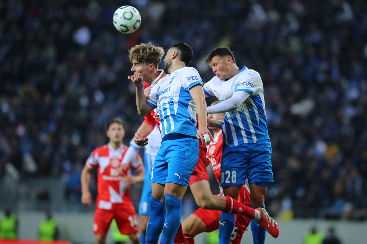 Meciul Universitatea Craiova Sparta Praga al doilea ca asistenta
