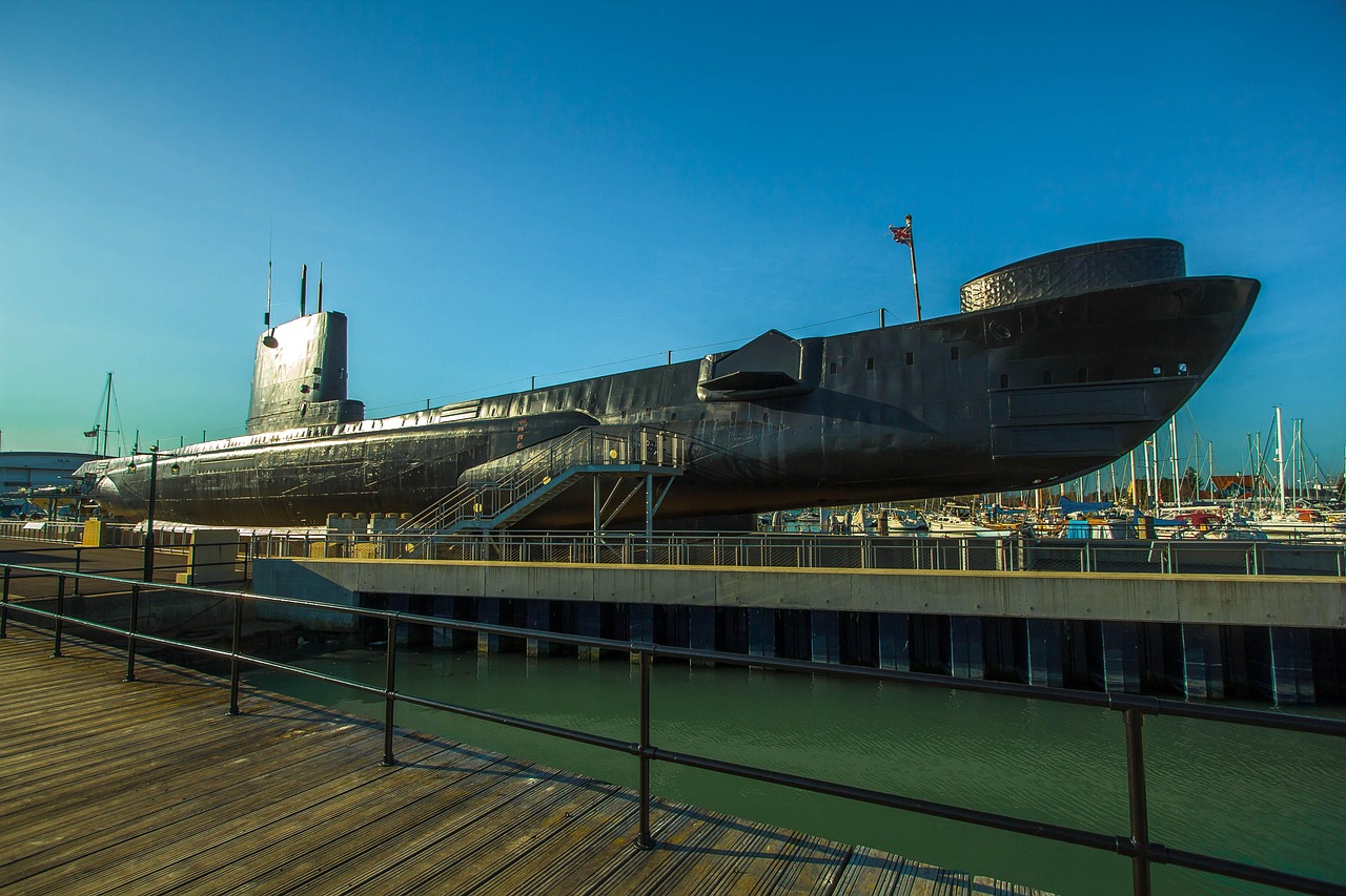 Norvegia isi intareste apararea cu submarine si rachete noi