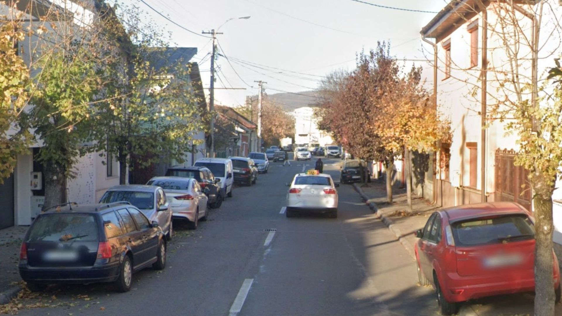 O strada din Cluj a devenit parcare de