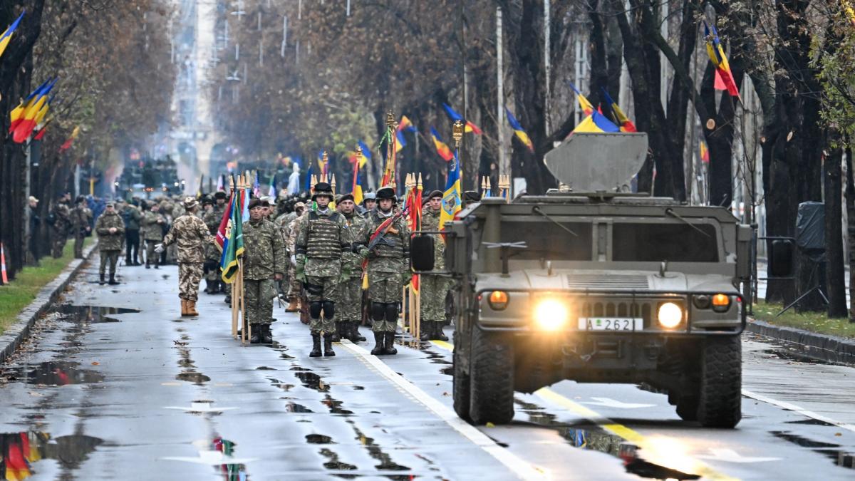 Patriotismul de vitrina si oboseala de lozinci