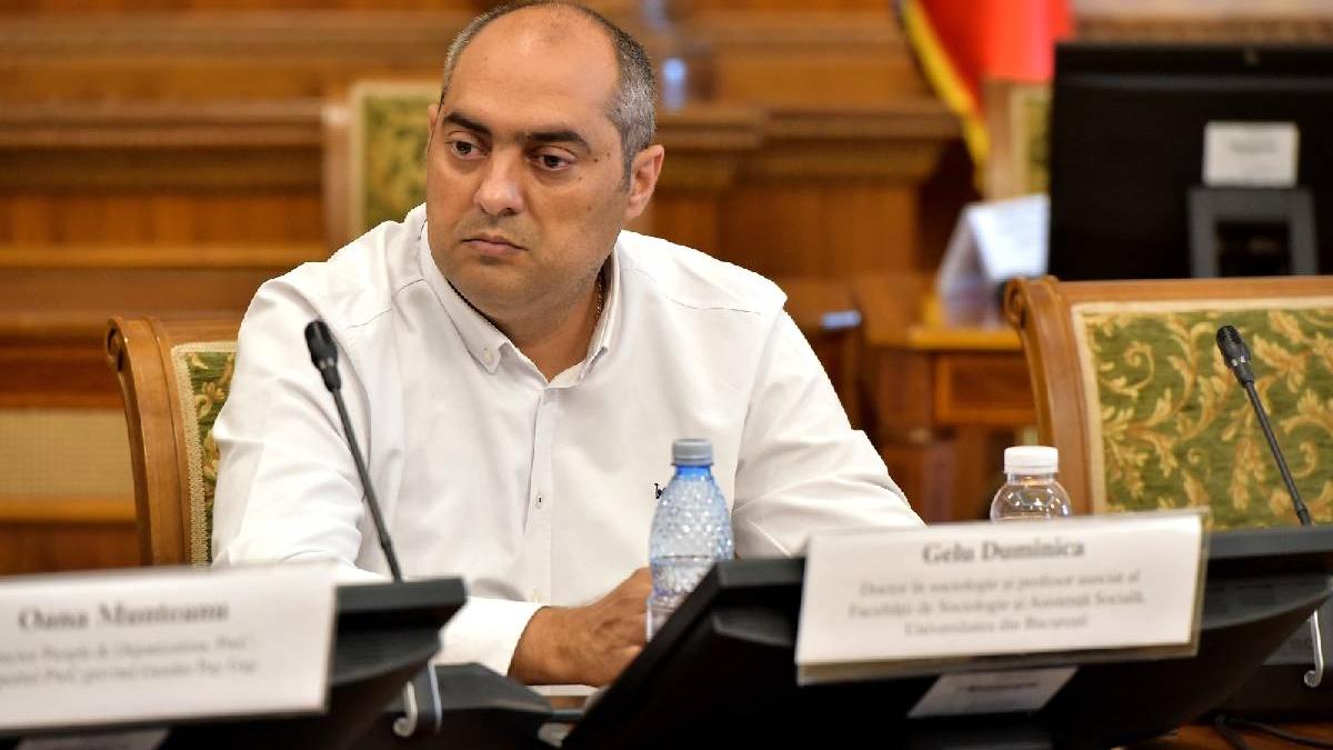 patriotismul persist dar il trim diferit i avem muli efi i puini lideri
