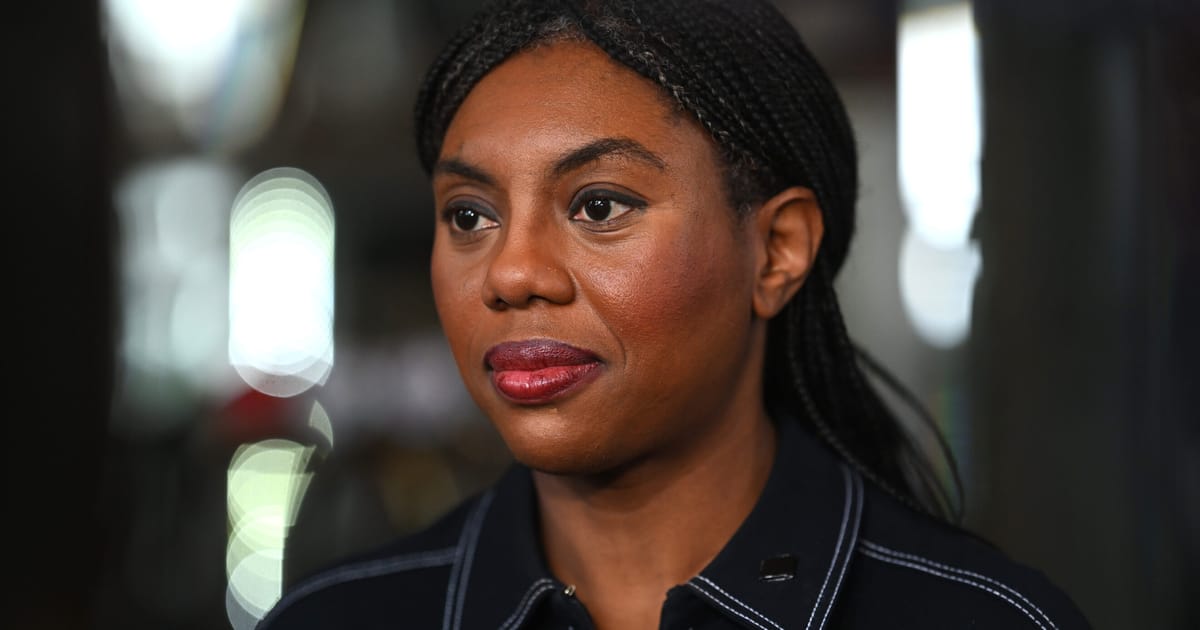 Kemi Badenoch il demite pe Robert Jenrick din conducerea Partidului Tory