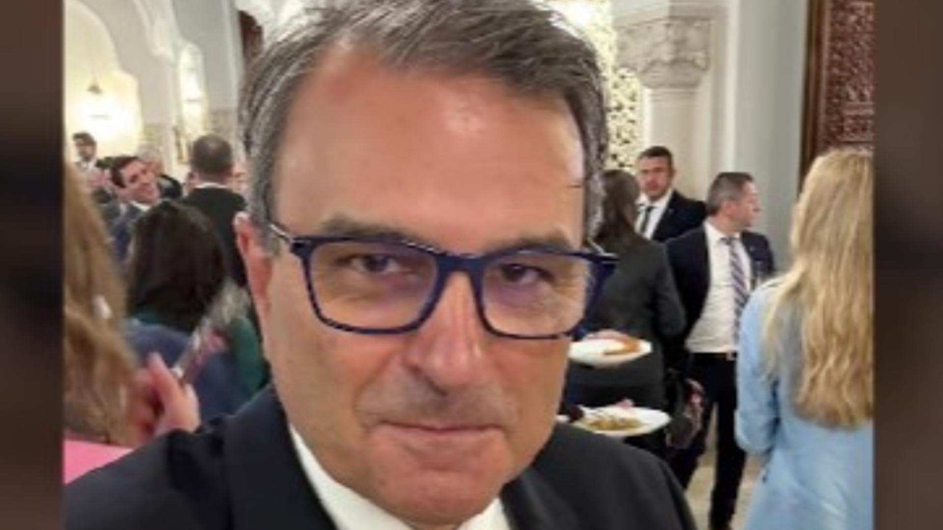 Mindruta critica romanii ce nu platesc