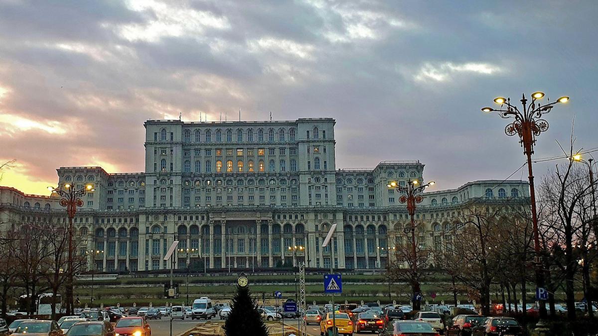 Palatul Parlamentului s a confruntat cu lipsa apei estimarile fiind dificile