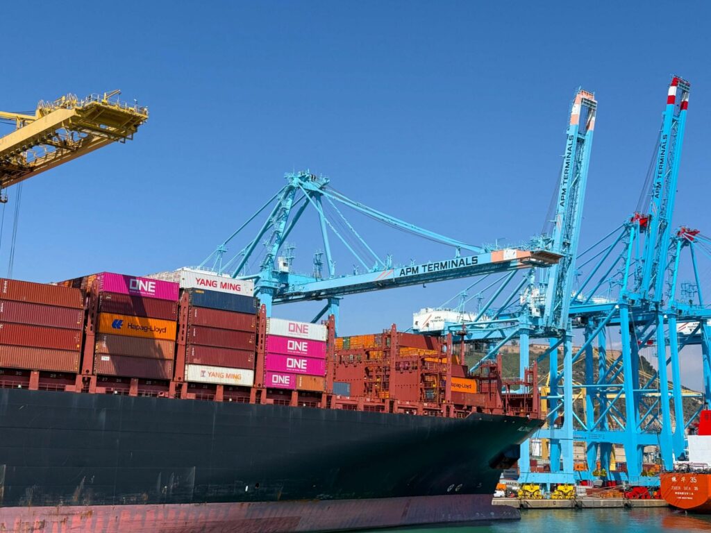 Politia din Finlanda a confiscat o nava cargo suspecta