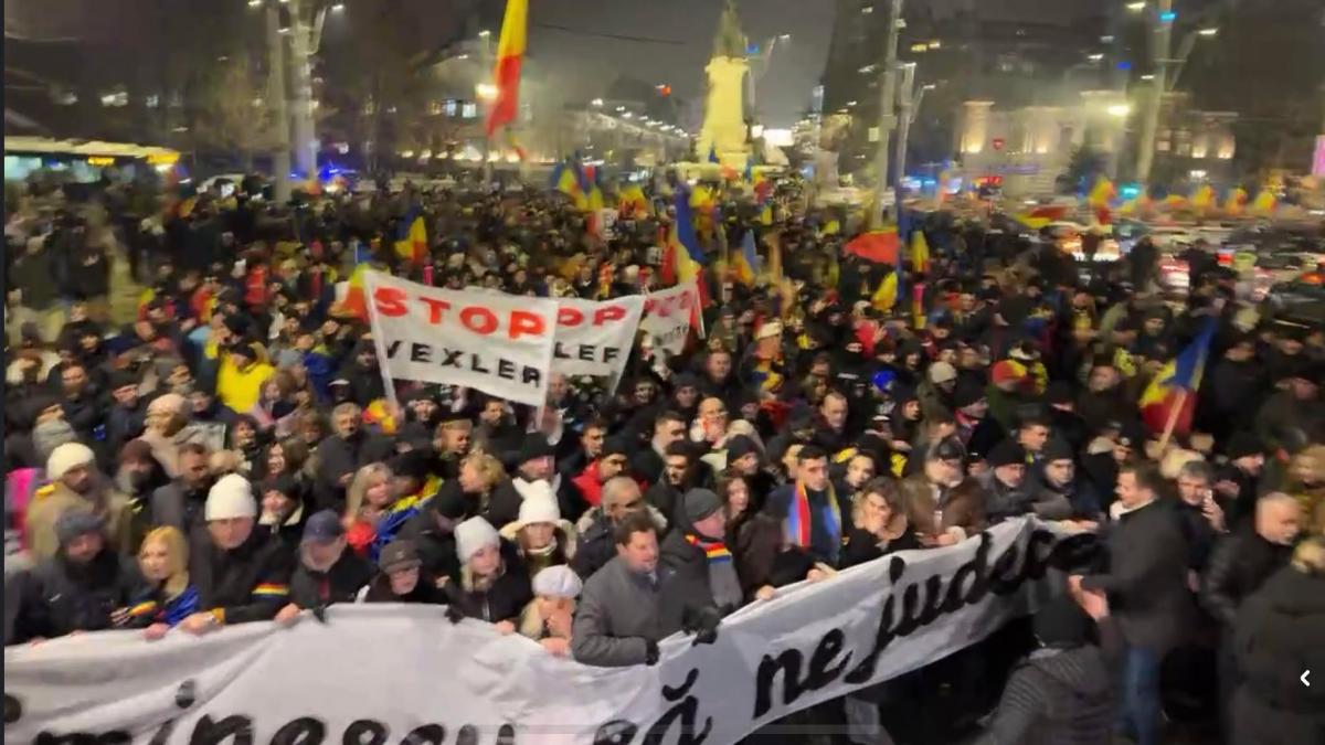 Proteste in Piata Victoriei si la Universitate
