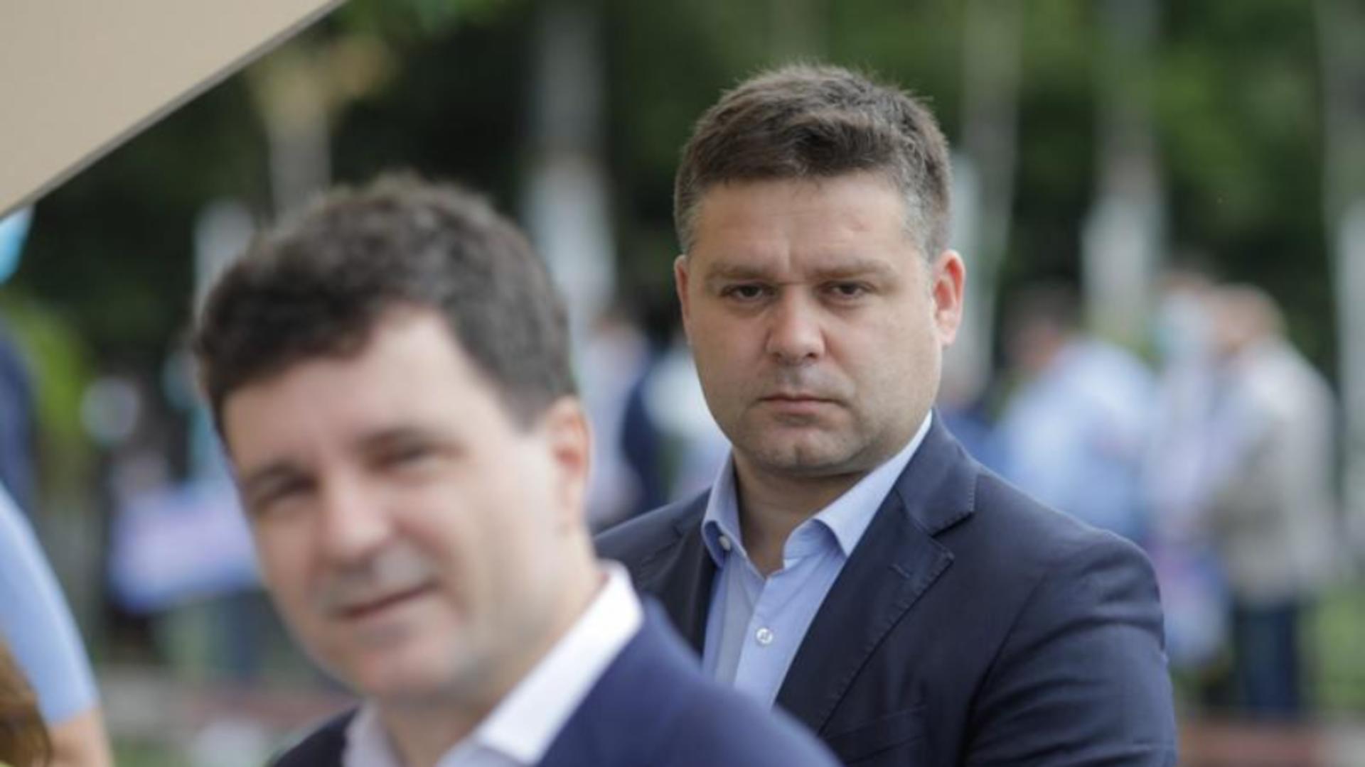 Scandal intre Ciprian Ciucu si Nicusor Dan misterul datoriei de trei miliarde de lei Adevrul despre finantele Primariei Bucuresti