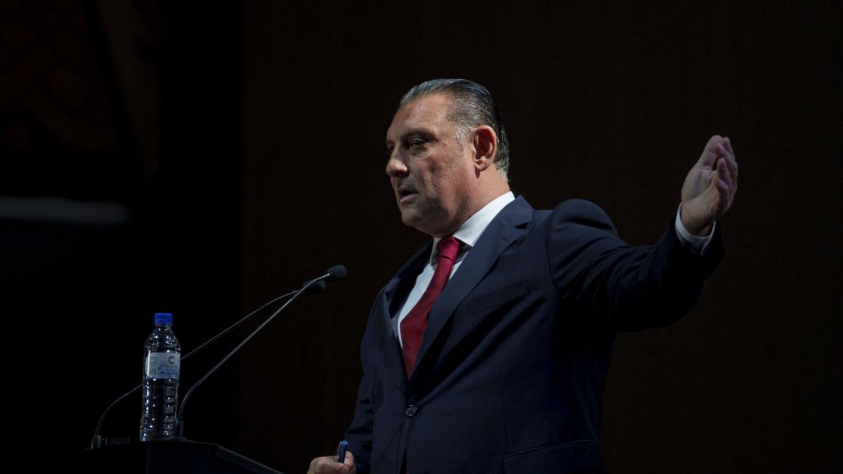 scandal ciudat romii acuza alti romi de discriminarea romanilor ce a cauzat acesta situatie