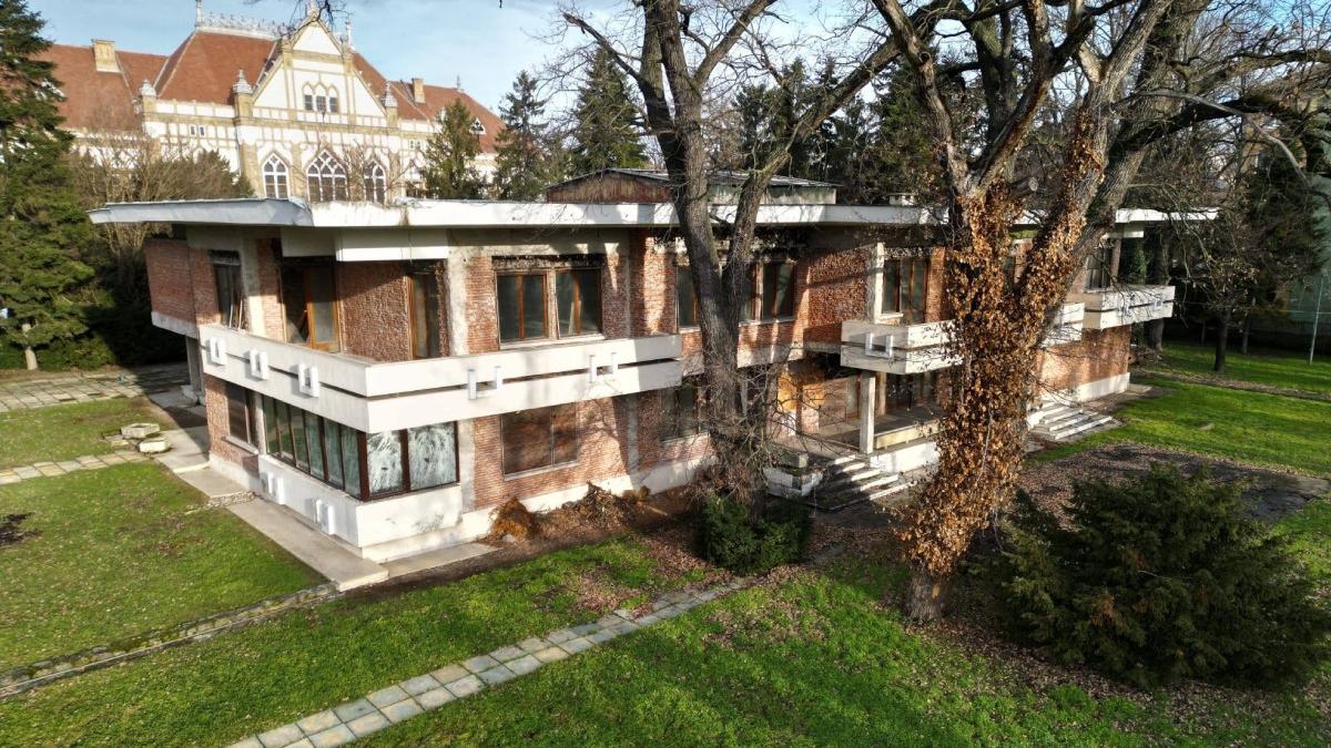 Alfred Simonis anunta ca vila de protocol a lui Ceausecu va fi restituita patrimoniului judetean