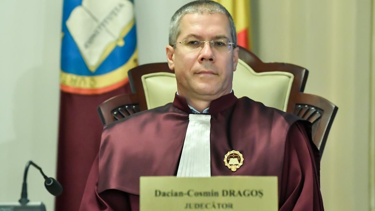 Curtea de Apel decide daca Dacian Dragos va fi suspendat din CCR Sedinta de la CAB la o zi
