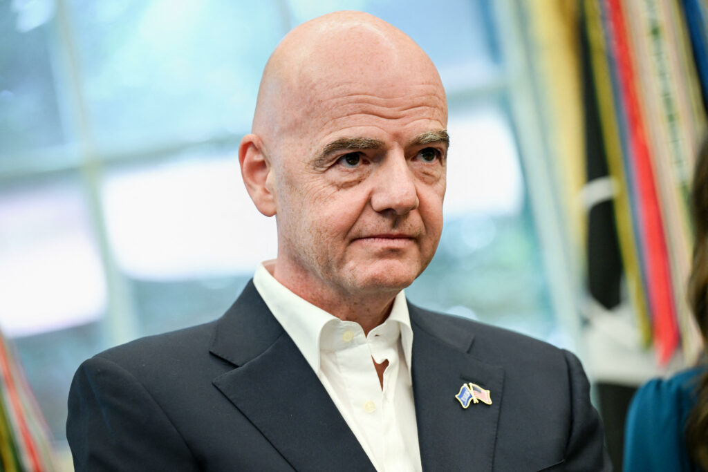 Presedintele FIFA sustine ca interdictia impusa Rusiei in fotbalul mondial ar trebui ridicata Reacii furioase din partea Ucrainei