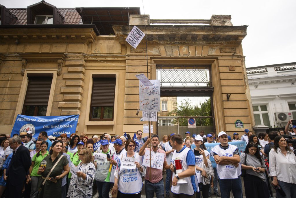 Protest general al sindicatelor din Educatie miercuri la Cotroceni Ne dorim un ministru care sa inteleaga nevoile studentilor si profesorilor
