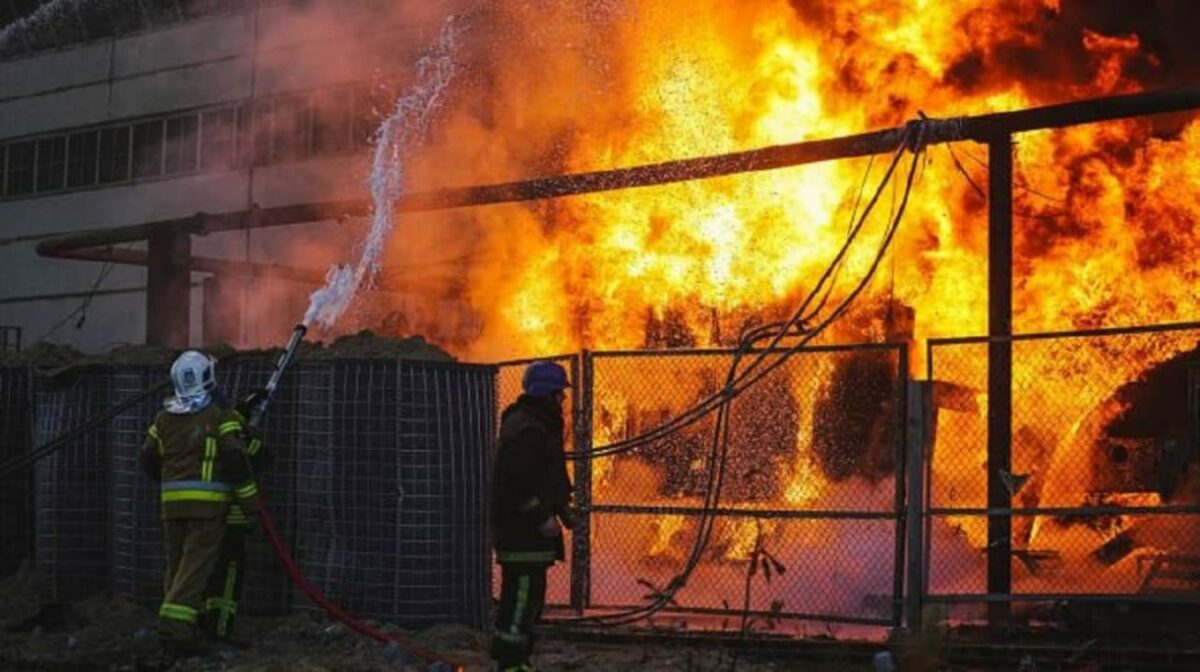 Rusia a bombardat instalatiile de productie si depozitare a gazului din Ucraina