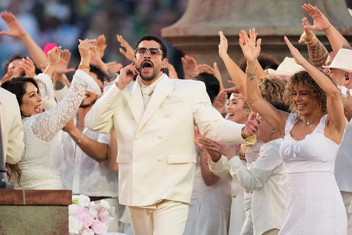Trump critica spectacolul de la pauza meciului lui Bad Bunny