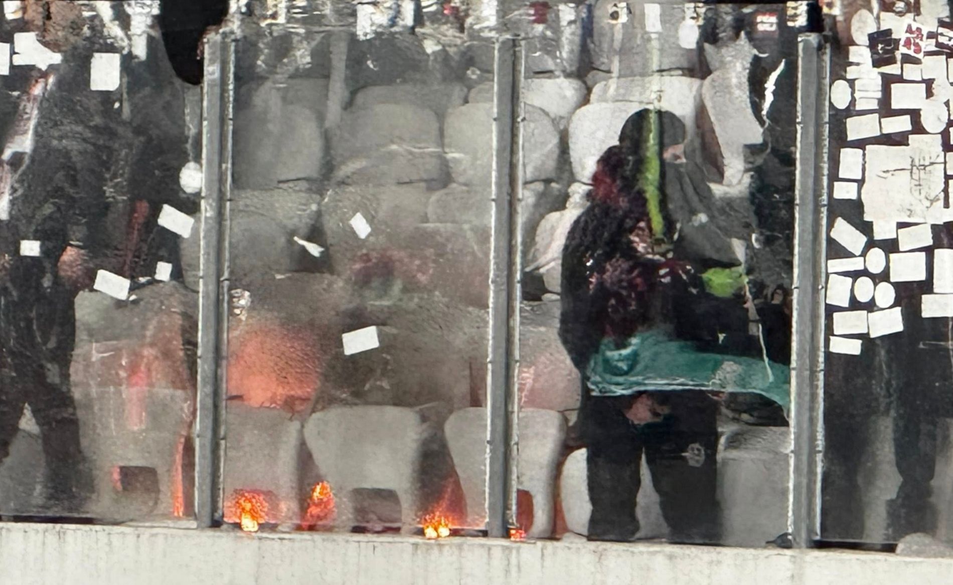 Amenzi aplicate dupa meciul U Cluj CFR Cinci fani risca inchisoarea iar un alt ultras a fost sancionat pentru ca a facut nevoile in public