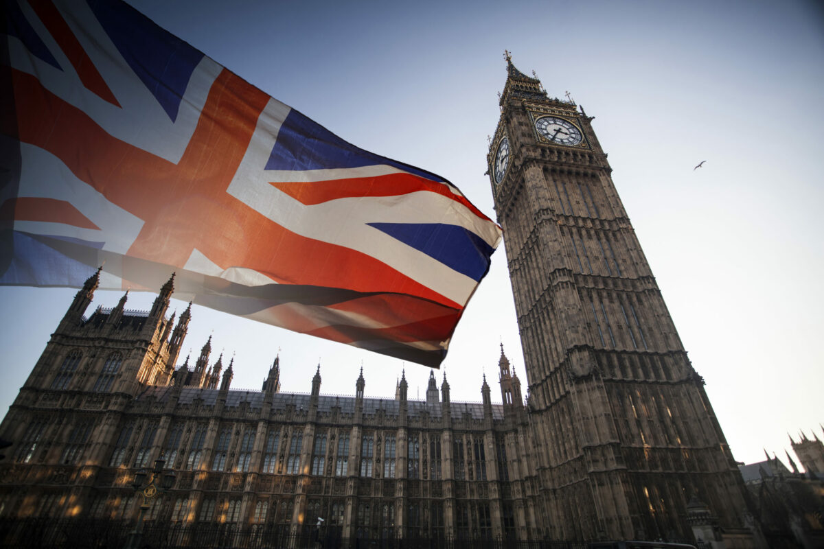 Autoritatile britanice le sugereaza cetatenilor sa nu calatoreasca in Turcia Cipru si Grecia