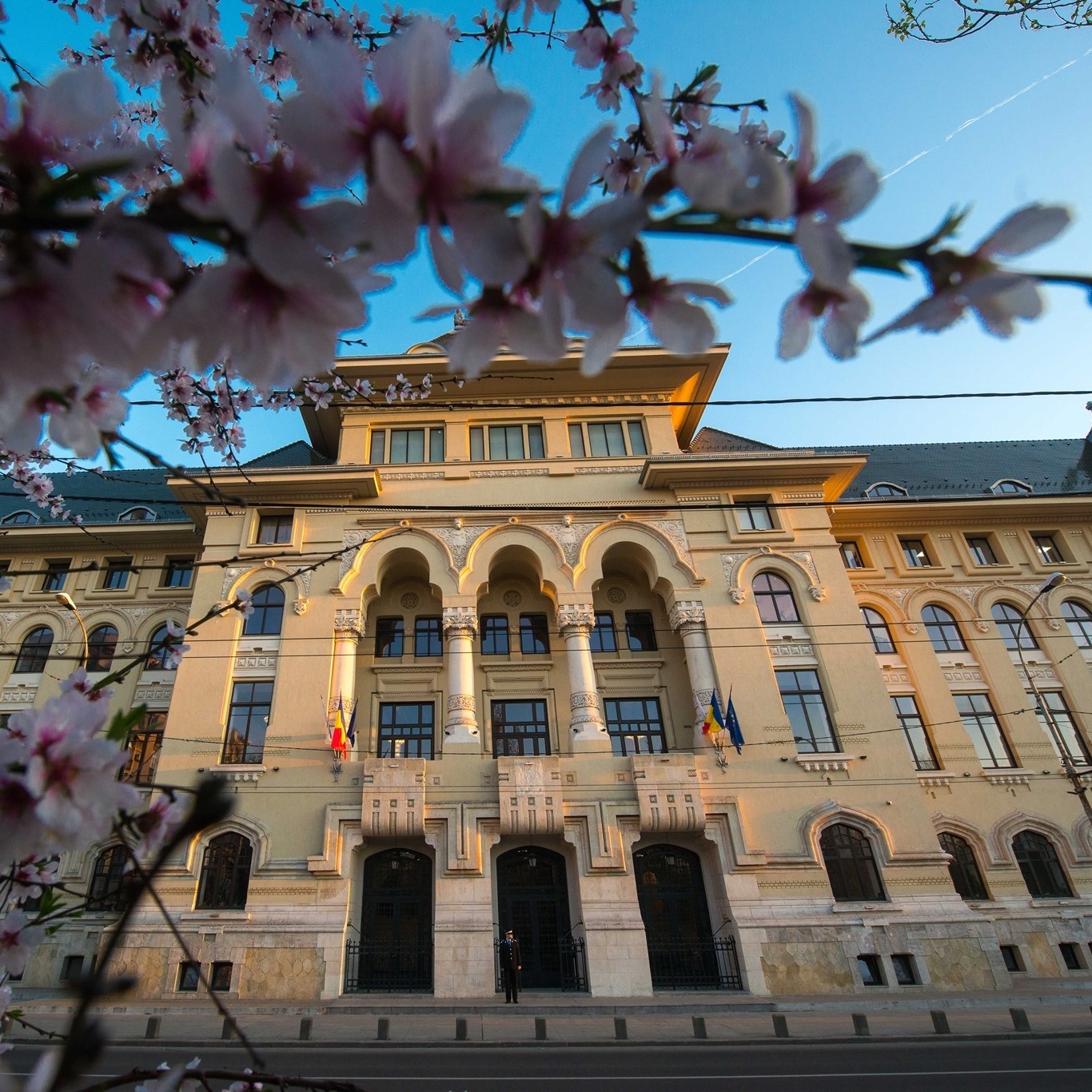 Bucurestenii nu vor mai plati apa rece la pretul apei calde Proiectul de reducere a facturilor a fost aprobat de Consiliul General
