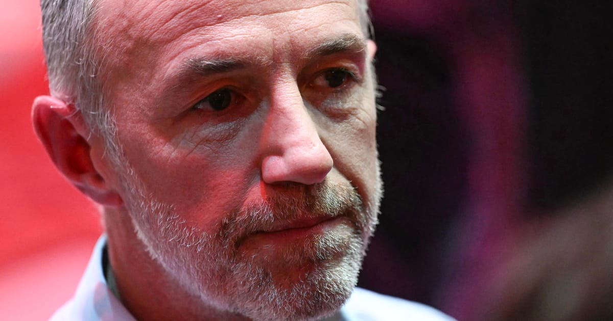 Candida ii de dreapta se unesc pentru a incerca sa indeprteze dominatia socialistilor de 25 de ani asupra Parisului