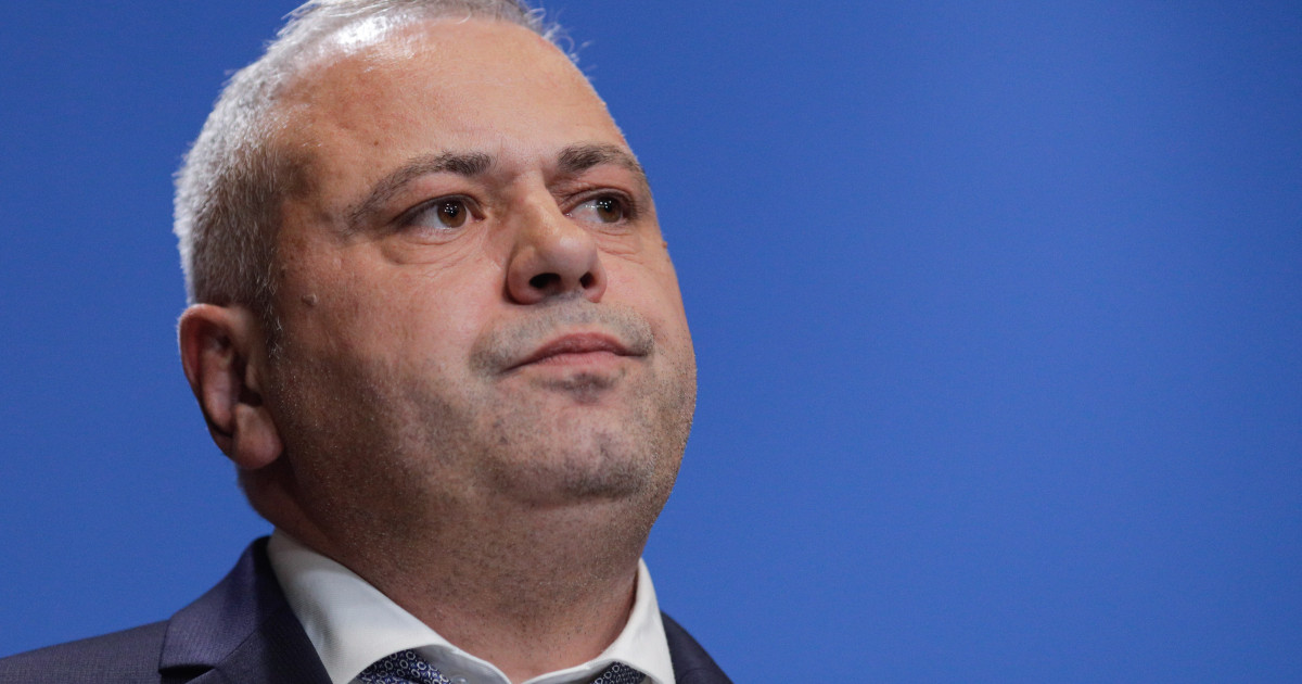 Ce a spus ministrul Agriculturii cand a fost intrebat daca il va demite pe Adrian Chesnoiu de la AFIR in urma condamnarii