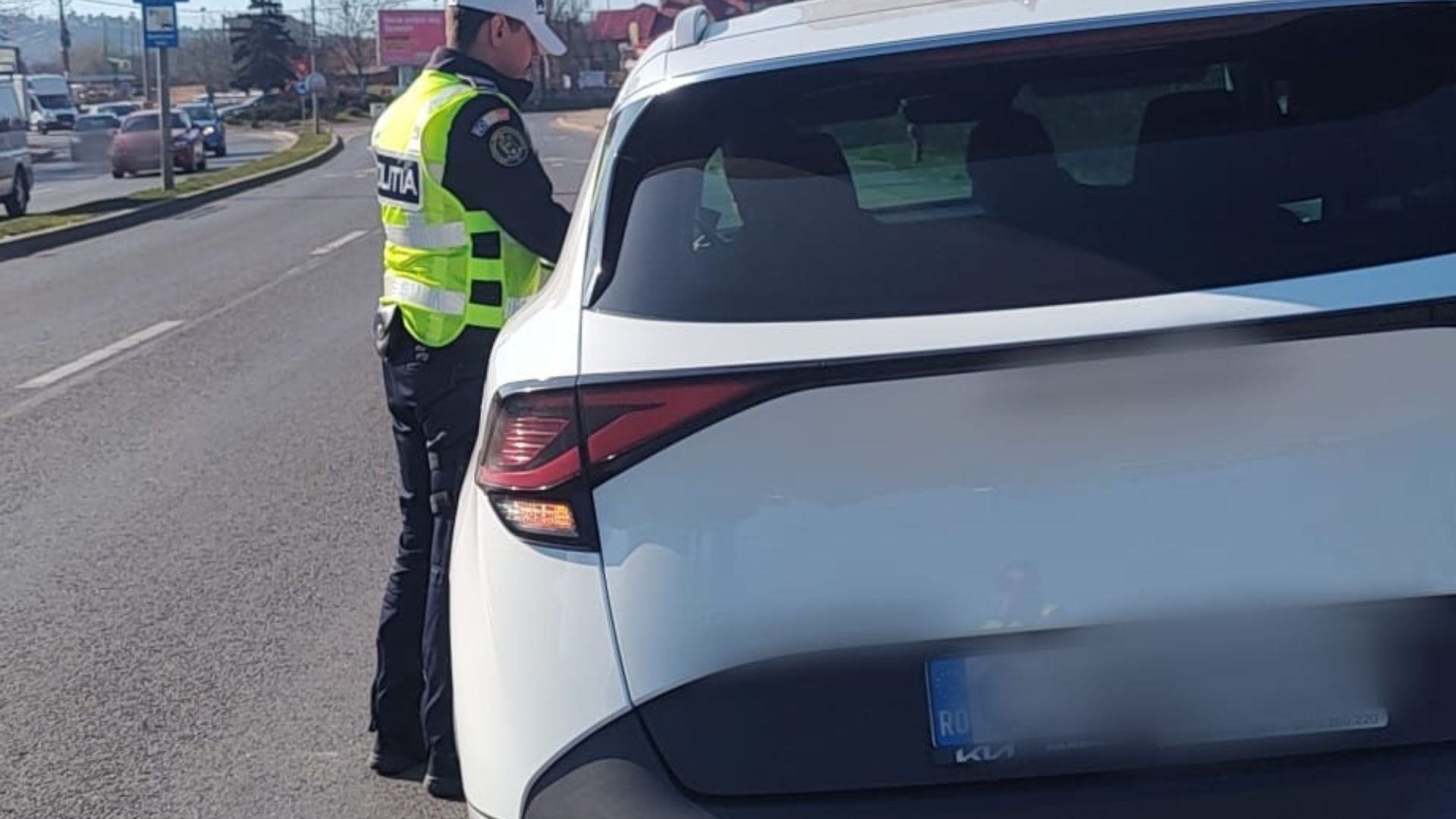 Depasiri nefolosirea centurii de siguranta si permise suspendate interventia politiei din cluj pe dn1 a surprins soferii