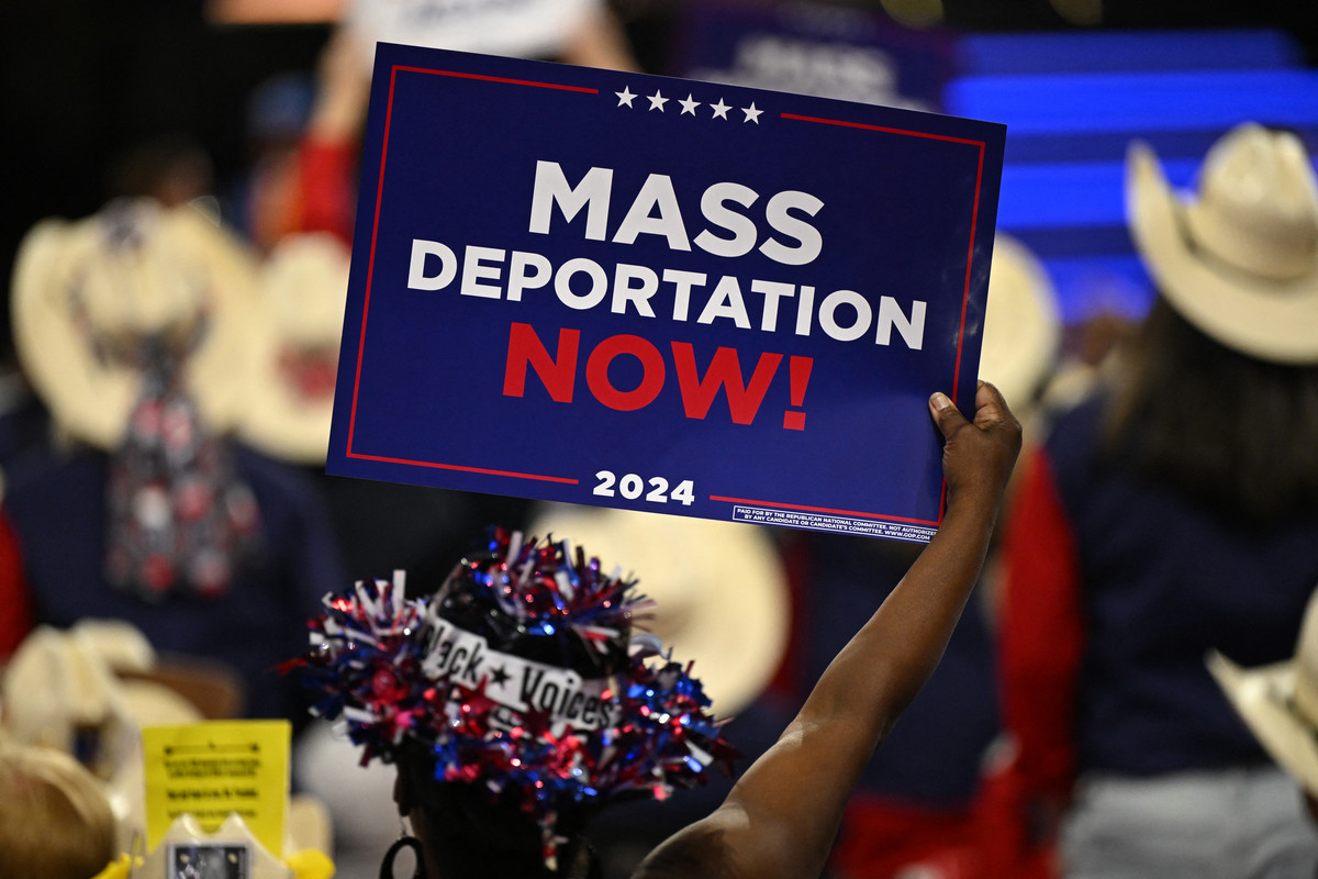 Deportarile capata o noua dimensiune dupa Minneapolis Casa Alba isi modifica retorica referitoare la imigratie