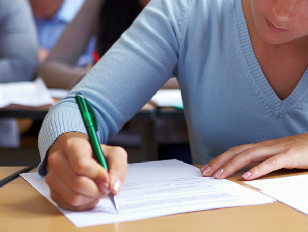 Evaluare Nationala Peste 12000 de elevi au lipsit de la simularea probei de matematica