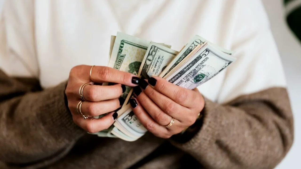 Fed ul nu cedeaza cererilor lui Trump si mentine dobandile