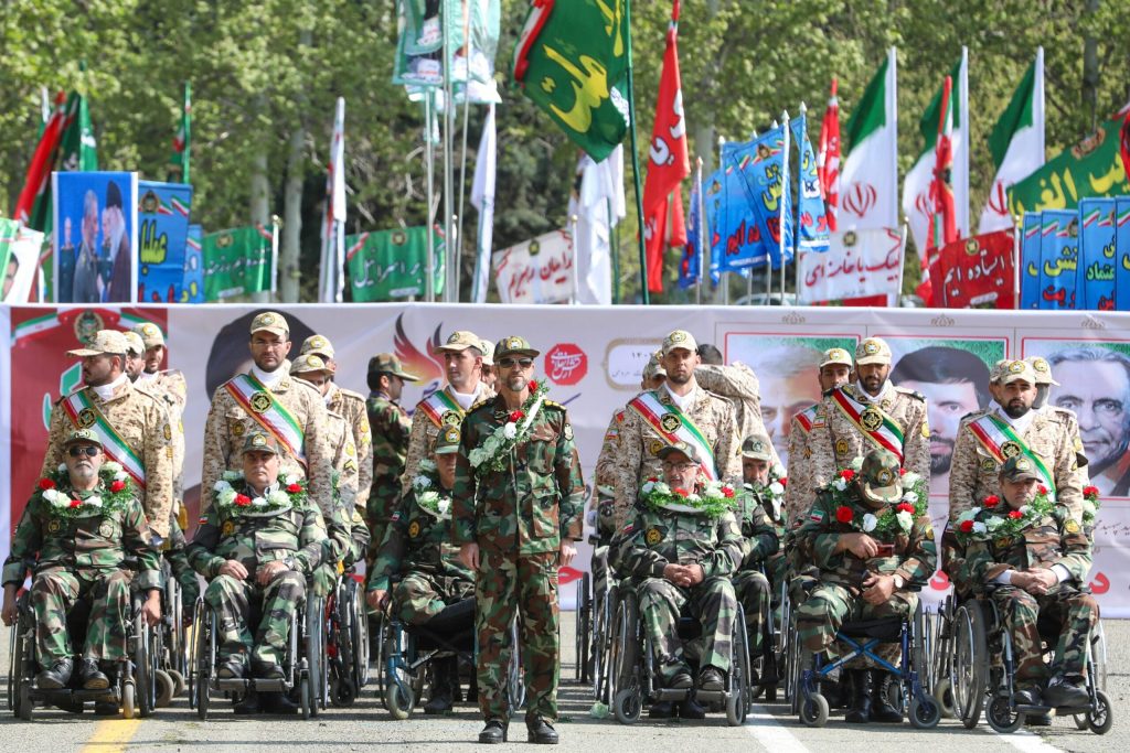 Gardienii Revolutiei Iraniene sustin ca pot rezista cel mai putin sase luni intr un razboi intens