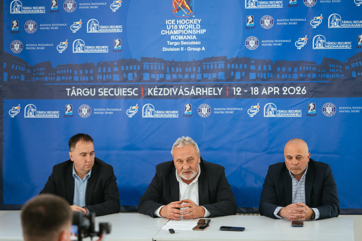 Hochei mondial la Targu Secuiesc Echipa U18 a Romaniei joaca pe teren propriu avand speranta de a castiga o medalie