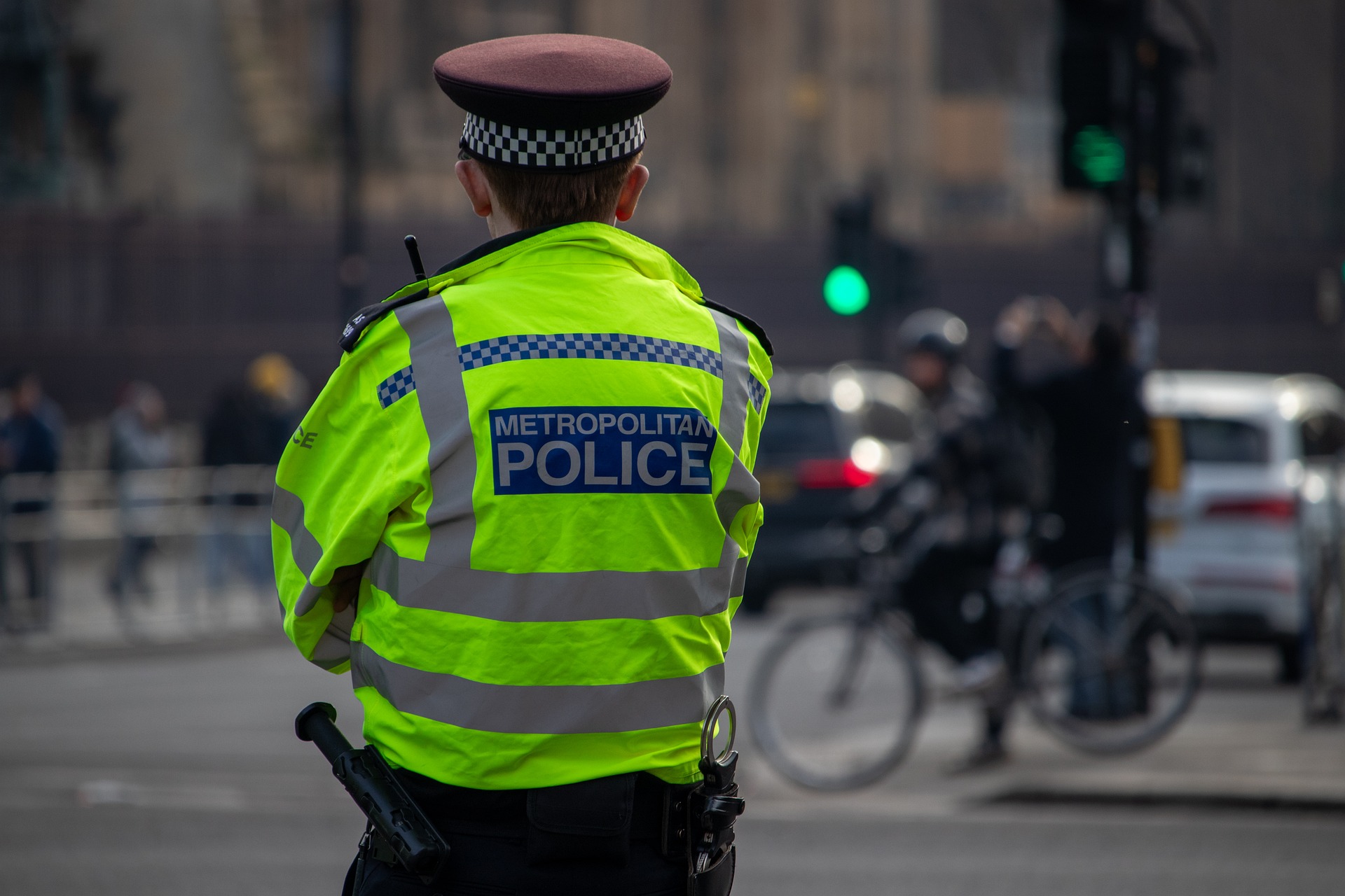 Incident grav langa o scoala din Birmingham O mare de politisti inarmati se afla in zona