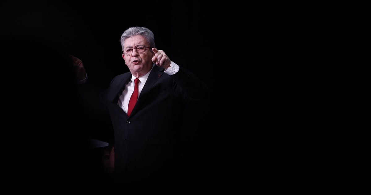 Intra disruptorul Stanga radicala Melenchon obtine avans in algerile din Franta