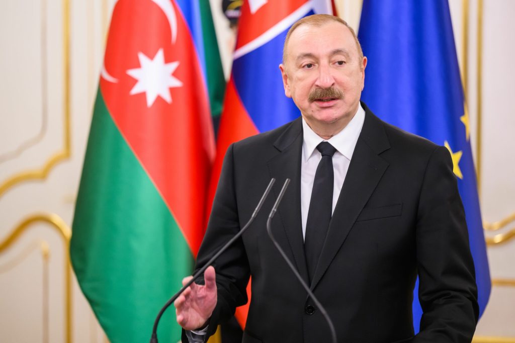 Iranul nu reconoscte atacul cu drone asupra Azerbaidjanului Presedintele Azerbaidjanului il califica drept atac terorist