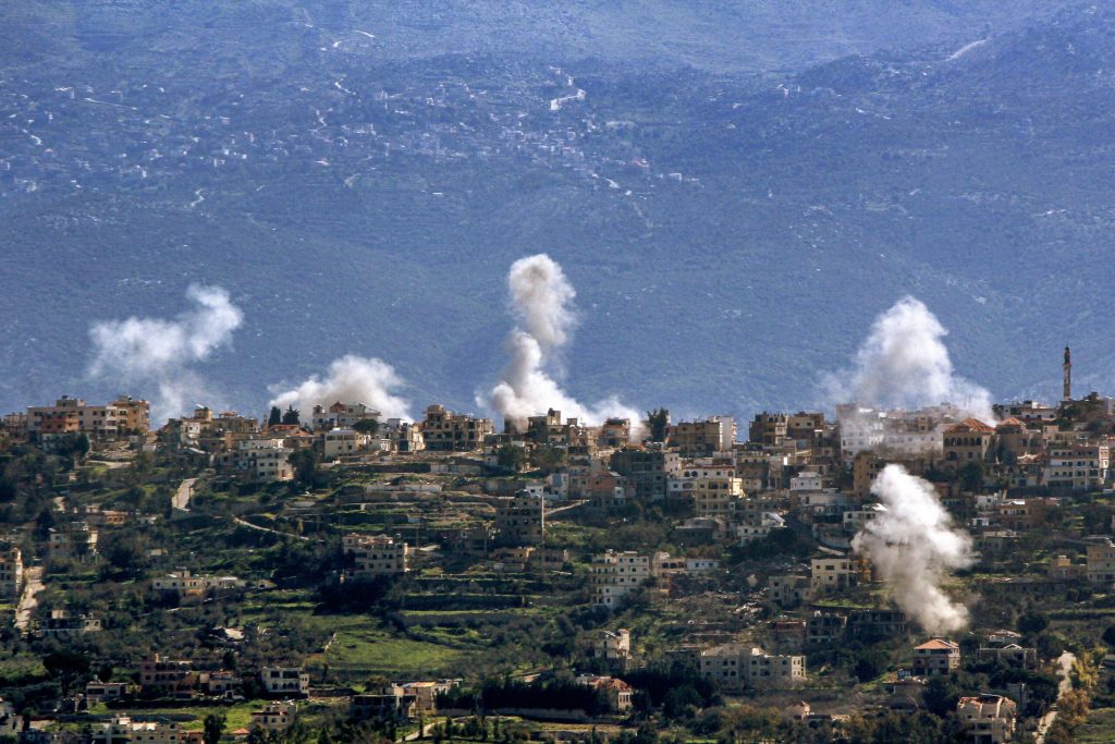 Israelul ataca infrastructura civila si militara a Hezbollah intr o ofensiva extinsa in Liban