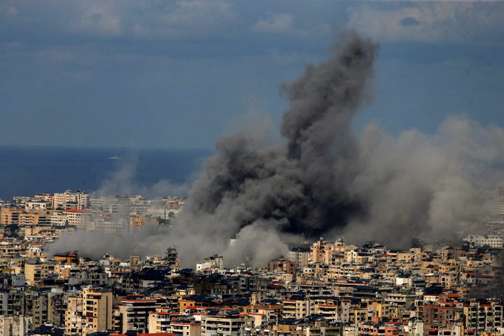 Razboi in Orientul Mijlociu ziua 21 Explozii puternice in Teheran Purtatorul de cuvant al Garzilor Revolutionare a fost ucis Atac cu rachete asupra unei companii americane in Bahrain