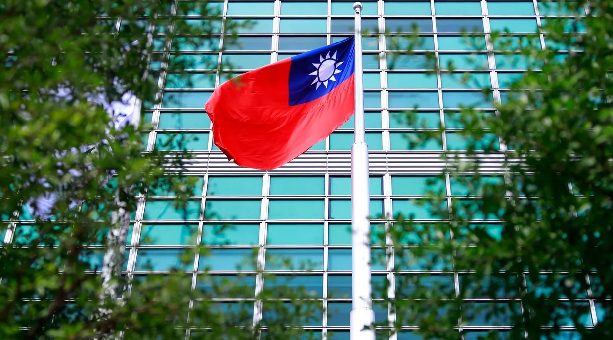 SUA ar putea efectua noi livrari de arme catre Taiwan dupa vizita lui Trump in China Reactia Beijingului