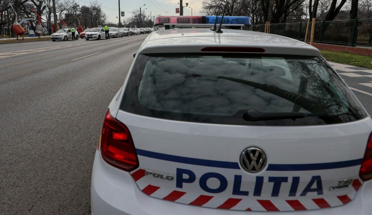 Sapaturi pe carosabil in Capitala Trafic restrictionat pe un sens de mers