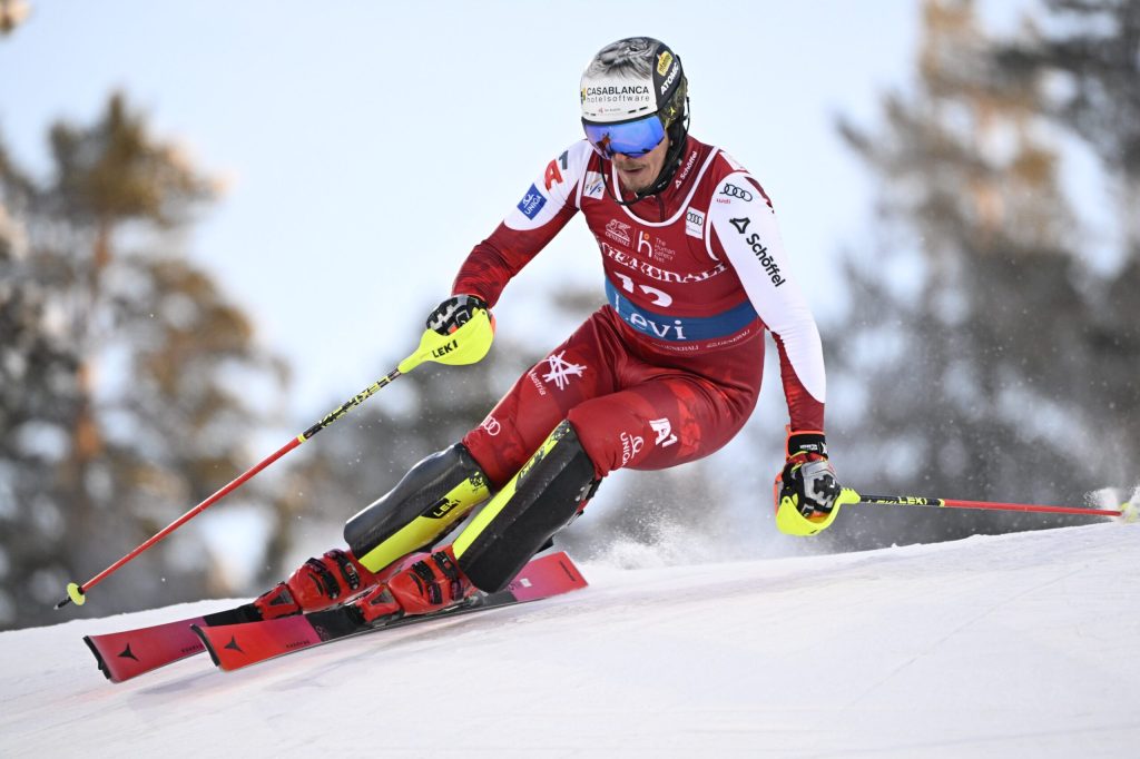 Schiorul austriac Manuel Feller medaliat la JO 2026 isi incheie sezonul si anunta ca va fi operat de doua ori