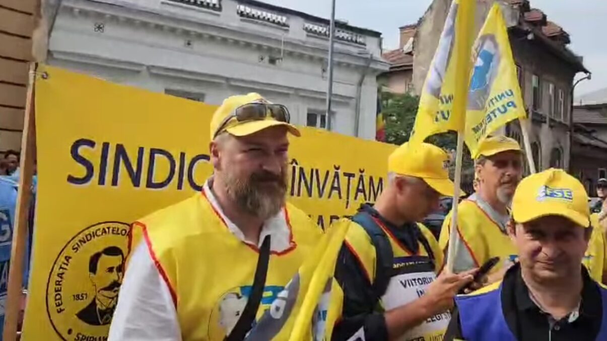 Sindicatele indeamna profesorii sa nu semneze pentru a participa la simularile examenelor nationale
