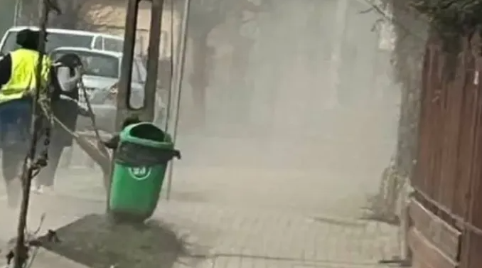 Situatie ingijoratoare in Borhanci Oamenii sunt satui De 7 ani promisiunile nu au fost respectate Situatia a ajuns la un nivel critic