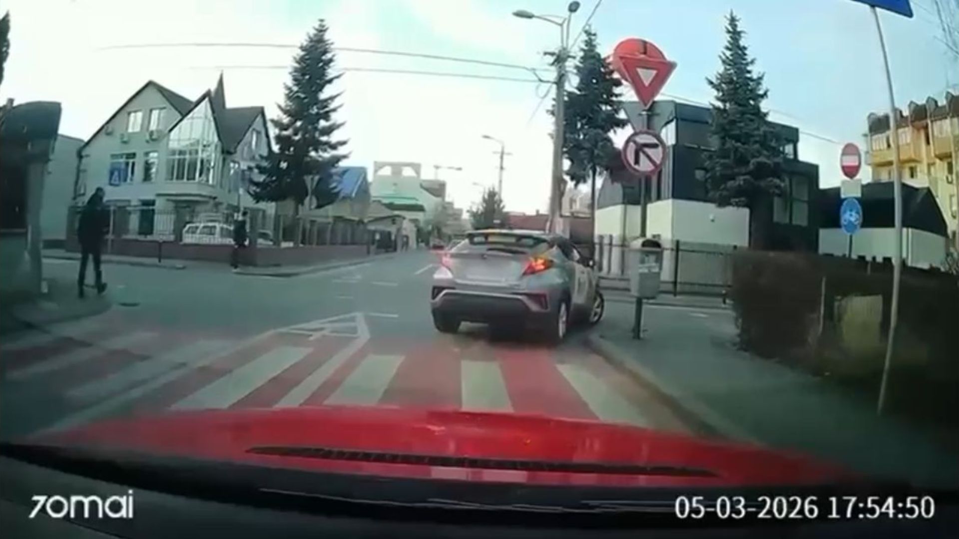 Sofer profesionist dar manevra dovedeste contrariul un boltist din Cluj a incercat sa scurteze drumul pe un traseu interzis a ajuns tot acolo