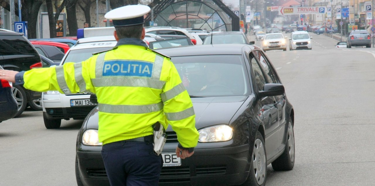 Soferii din Cluj sub supravegherea politiei O noua campanie se desfasoara pe drumurile judetului pana pe 15 martie Iata ce trebuie sa stii