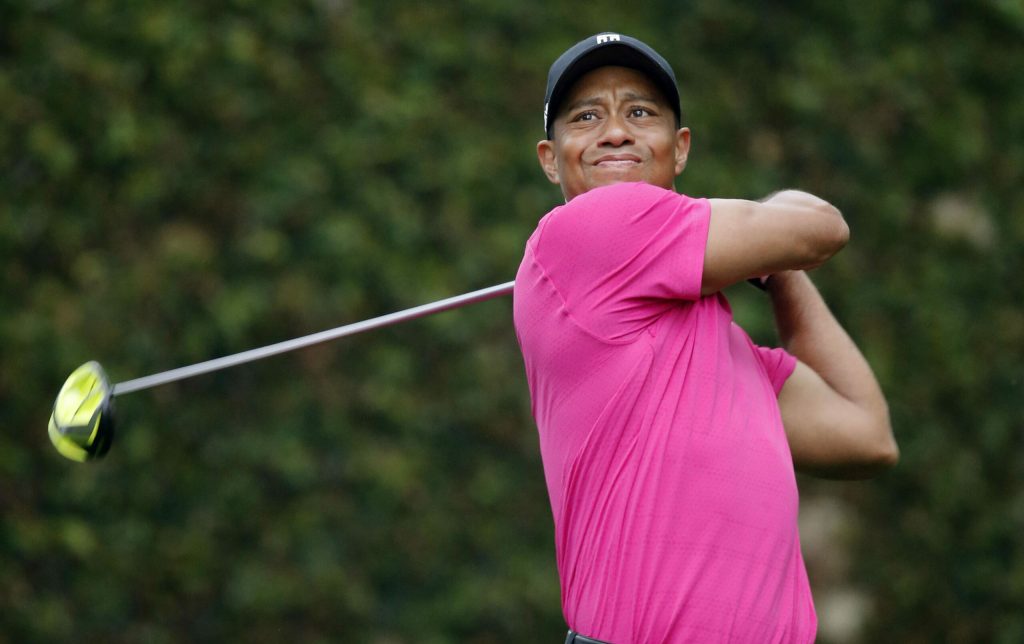 Tiger Woods retinut dupa un accident in Florida si acuzat de conducere sub influenta alcoolului