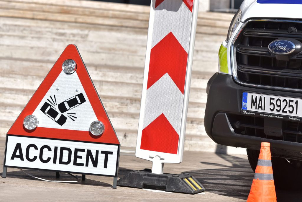 Trafic blocat pe Autostrada A7 din cauza unui accident implicand patru masini si o autocisterna