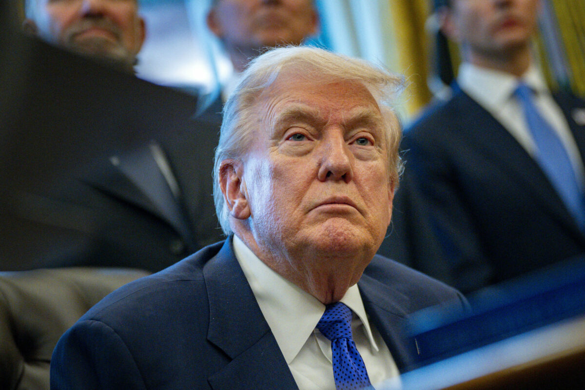 Trump a exprimat in discutii private un interes serios pentru trimiterea trupelor terestre americane in Iran Ce a spus Casa Alba