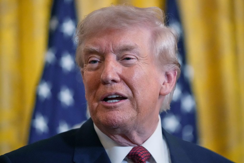 Trump ofera noi detalii despre cum va decurge razboiul din Iran