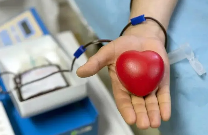 Un nume de prestigiu din presa clujeana se afla in lupta in spital jurnalistul care a influentat generatii are nevoie urgenta de sprijin