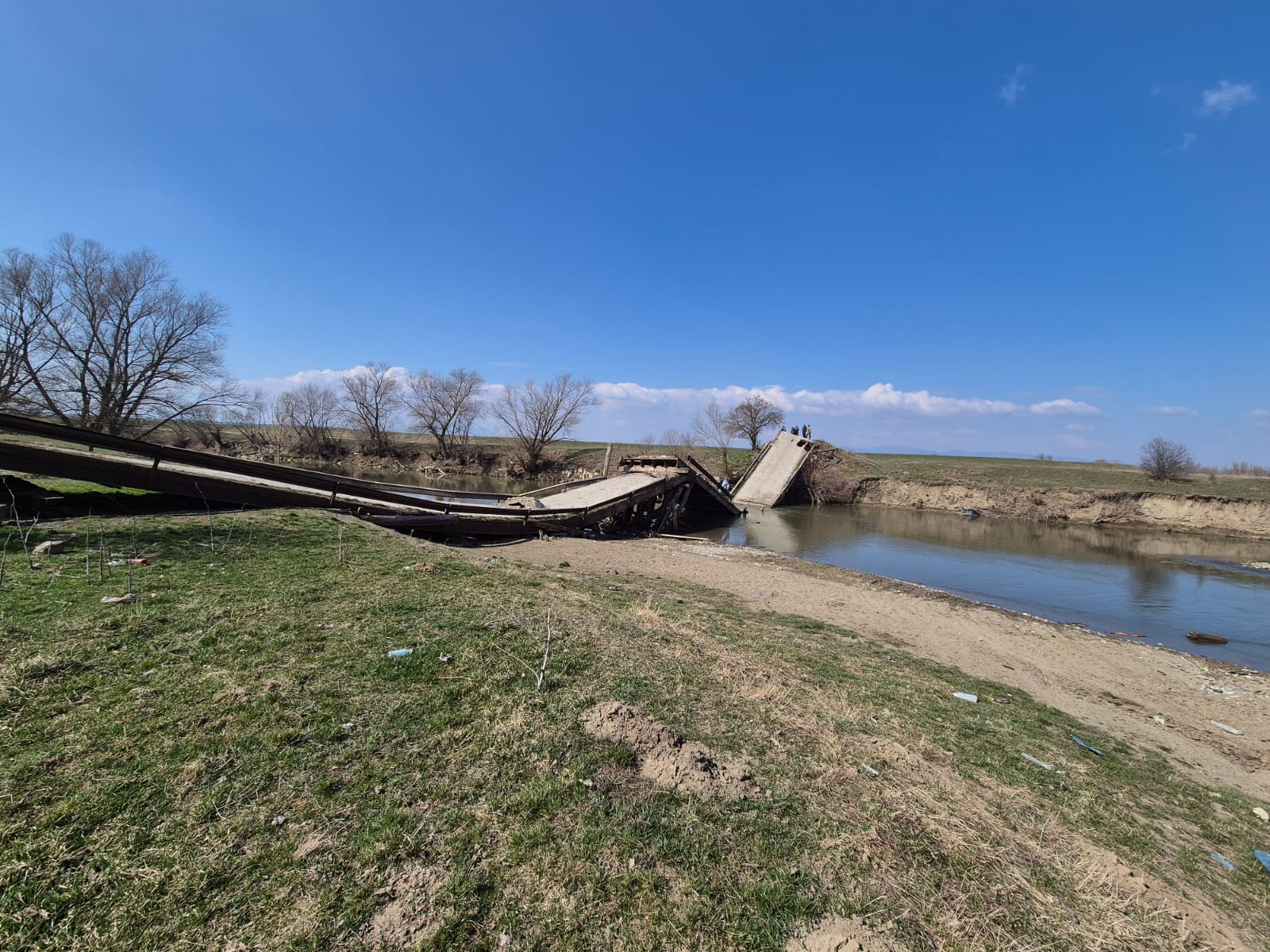 Un pod s a prabusit in judetul Covasna