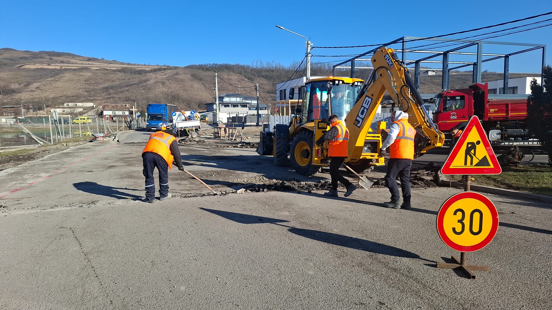 trafic suspendat in cluj o strada importanta va fi asfaltata in curand circulatie pe un singur sens si timpi de asteptare pentru soferi