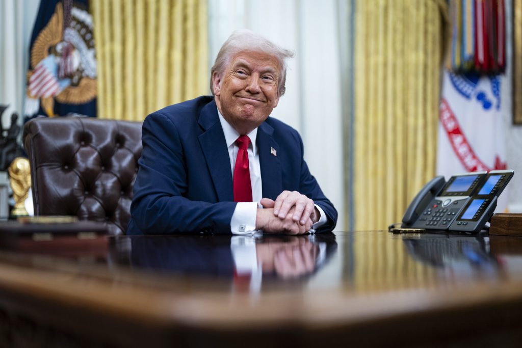 trezoreria americana da unda verde pentru emiterea unei monede de aur cu imaginea lui donald trump